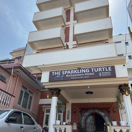The Sparkling Turtle Backpackers Hostel Kathmandu Bagian luar foto