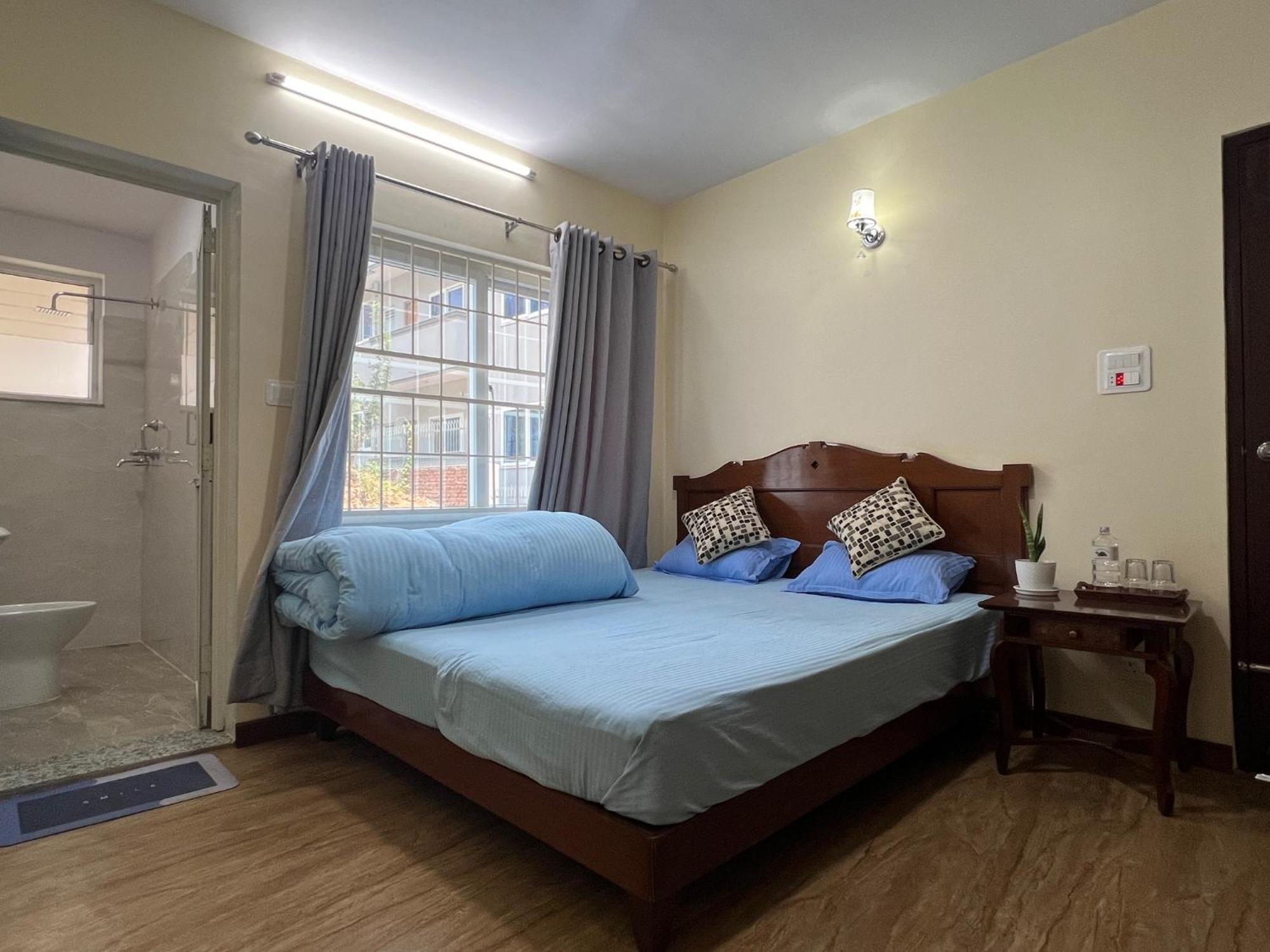 The Sparkling Turtle Backpackers Hostel Kathmandu Bagian luar foto