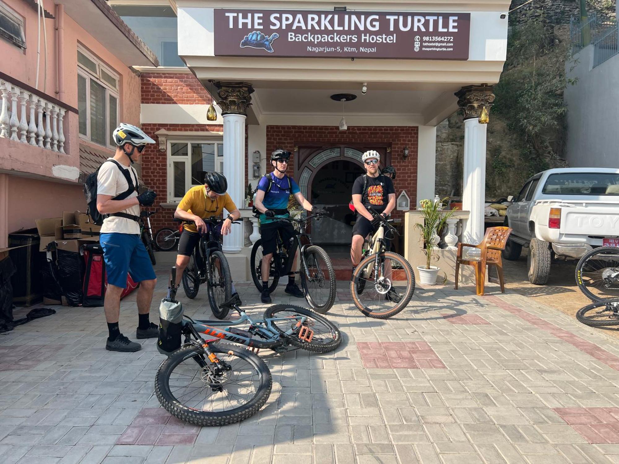 The Sparkling Turtle Backpackers Hostel Kathmandu Bagian luar foto
