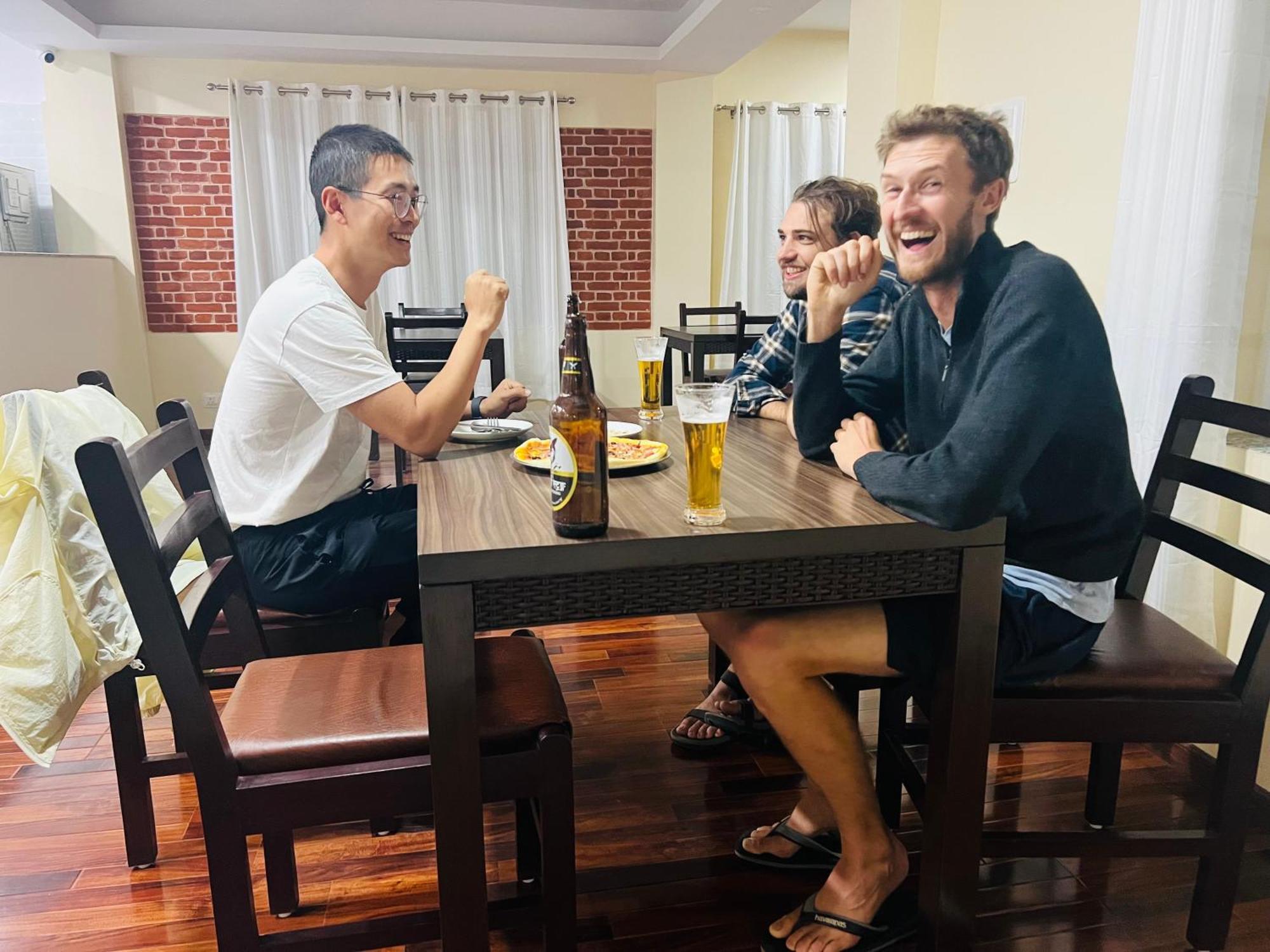 The Sparkling Turtle Backpackers Hostel Kathmandu Bagian luar foto