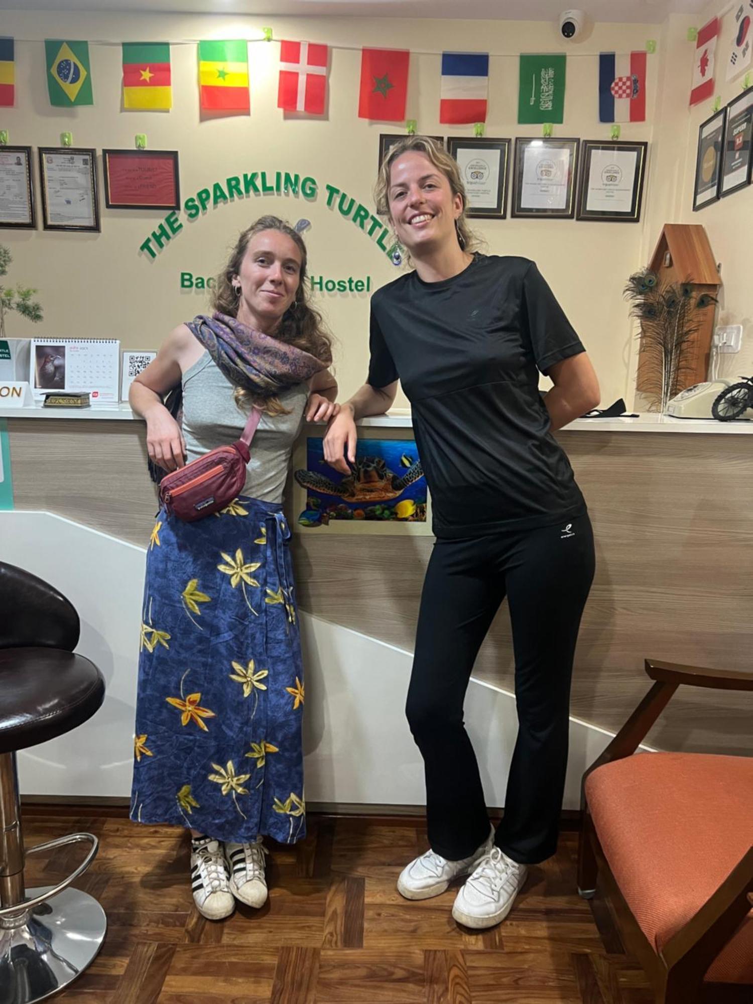 The Sparkling Turtle Backpackers Hostel Kathmandu Bagian luar foto
